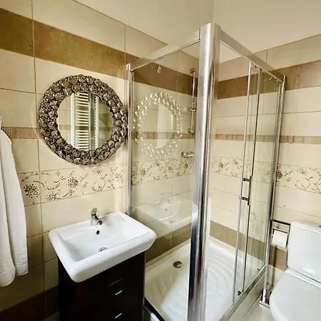 Siriwanda Homme Apartment *